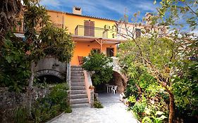 Holiday Home Kuca Na Moru